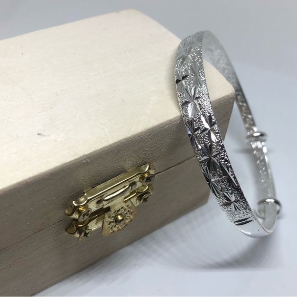 Sparkle Bangle - Picture 3 of 6